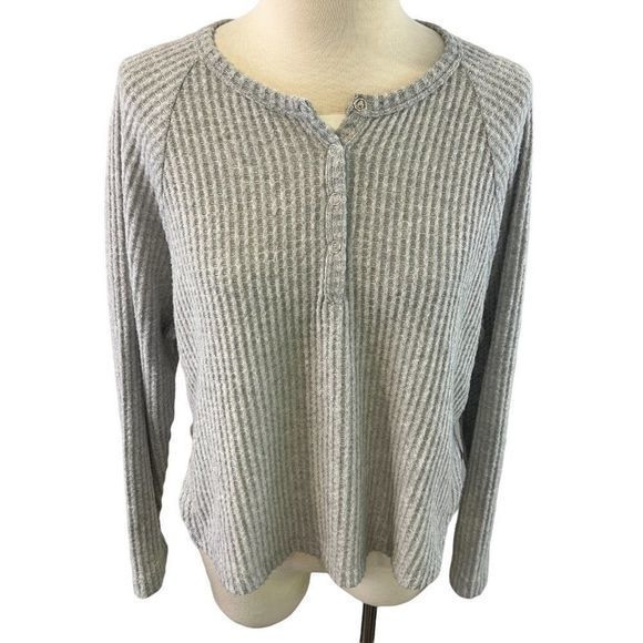 NWOT BP Oversize Snap Front Henley Top in Grey Heather (XS) - Picture 9 of 11